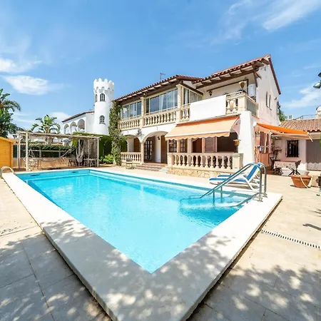 Yogi House * Cambrils